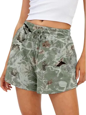 Camo Shorts Women Casual Elastic Waist Lounge Shorts Maple Leaf Print Drawstring Camouflage SweatShorts with Pocket