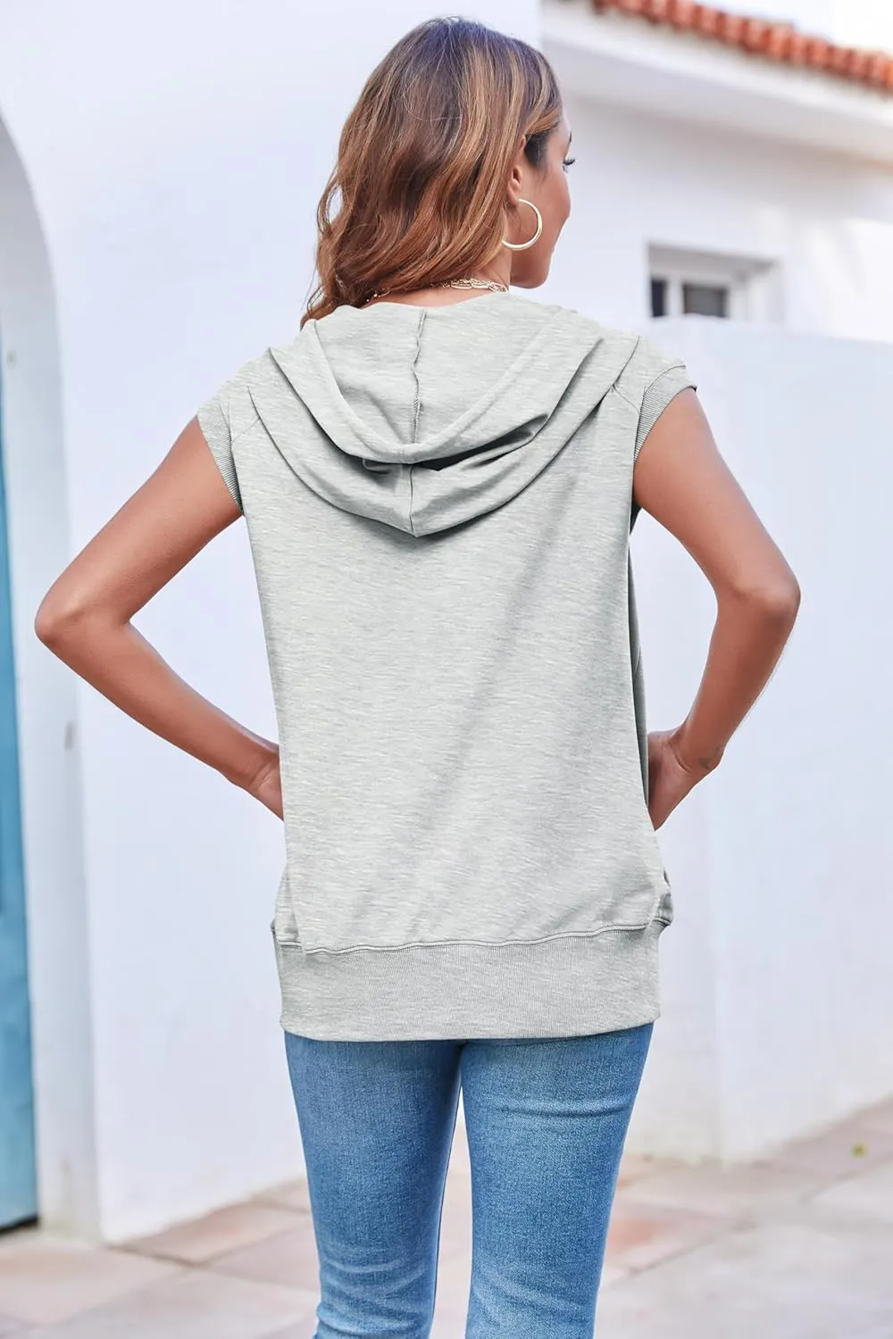 Fisoew Women's Sleeveless Zip Up Hoodies Casual Loose Fit Drawstring Sweatshirts Lightweight Jackets Vest with Pockets