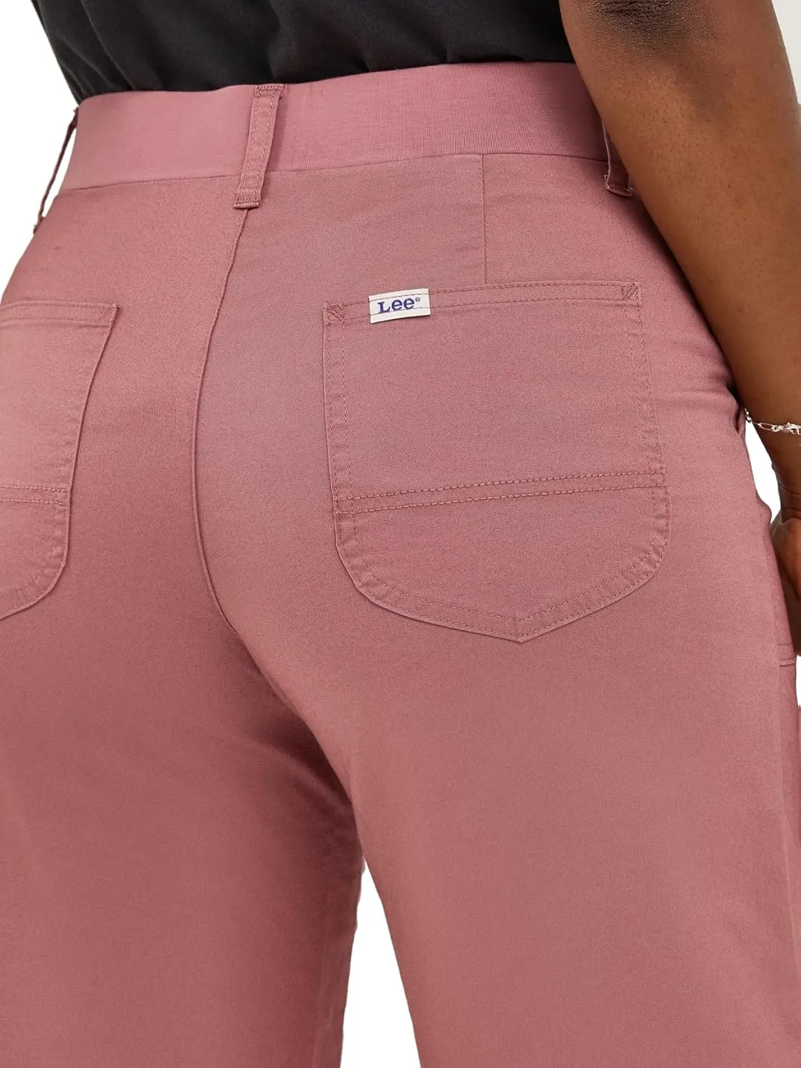 Lee Women's Ultra Lux Comfort with Flex-to-go Utility Bermuda Short