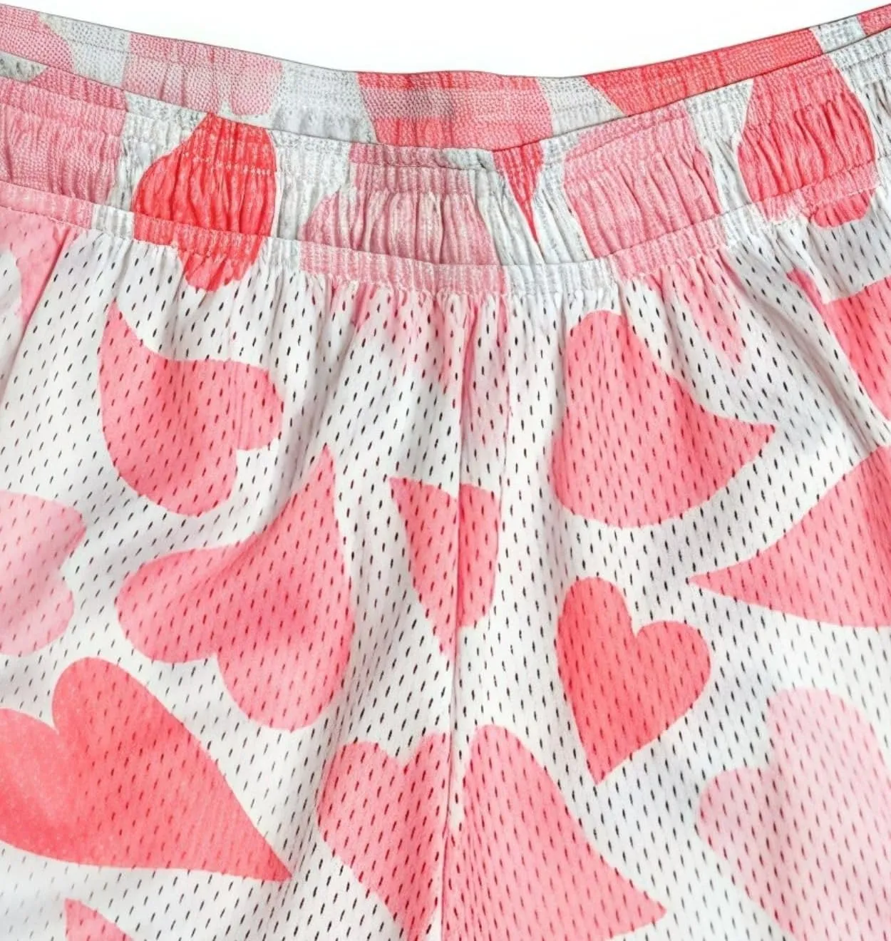 Men's Love Floral Print Mesh Breathable Shorts Beach Summer Casual Shorts Basketball Running Quick Dry Shorts with Pockets