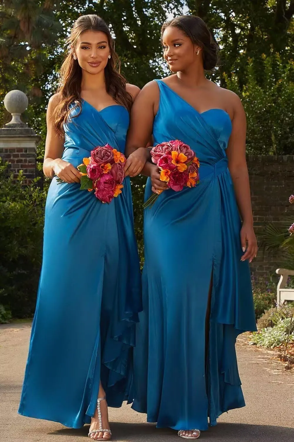 One Shoulder Bridesmaid Dresses 2025 for Wedding Mermaid Satin Prom Dresses Pleated Formal Evening Gowns with Slit