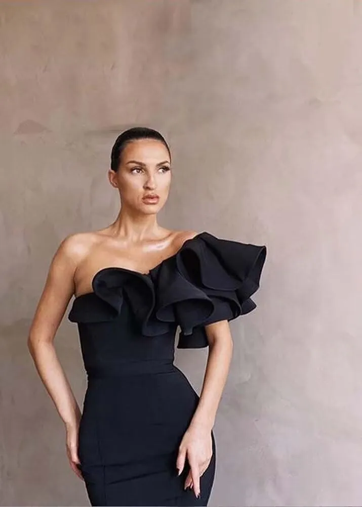 One Shoulder Prom Dress Mermaid Satin Evening Gowns Long Satin Party Dress with Ruffles