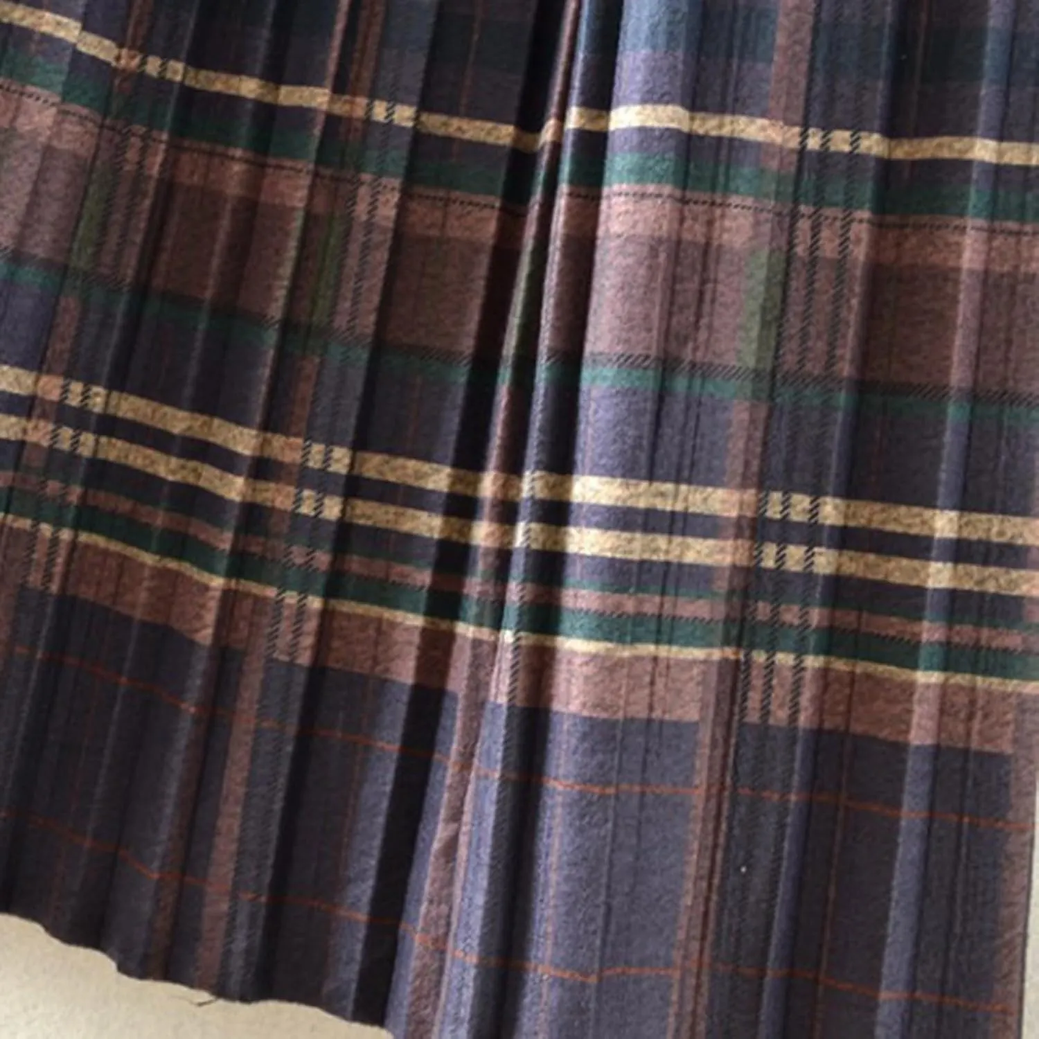 Plaid Skirt for Womens 2025 Fashion Vintage High Waist Pleated Midi Skirts Casual Comfy Soft Knee Length Swing Skirt