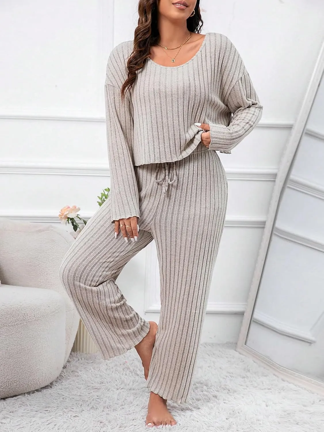 WDIRARA Women's Plus Size 2 Piece Lounge Sets Sleepwear Ribbed Long Sleeve Tee and Pants Pajama Set