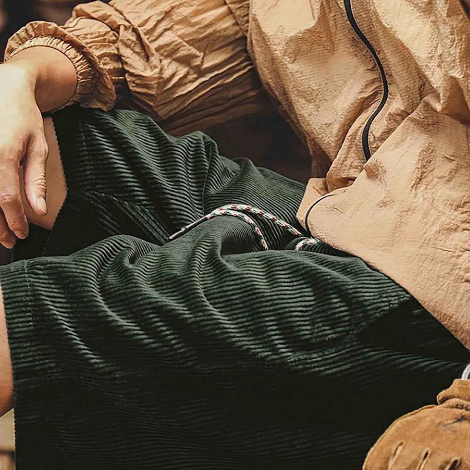 ZHUER Corduroy Shorts for Men Casual Straight Leg Shorts Elastic Waist Drawstring Lightweight Summer Beach Shorts Trendy 2025